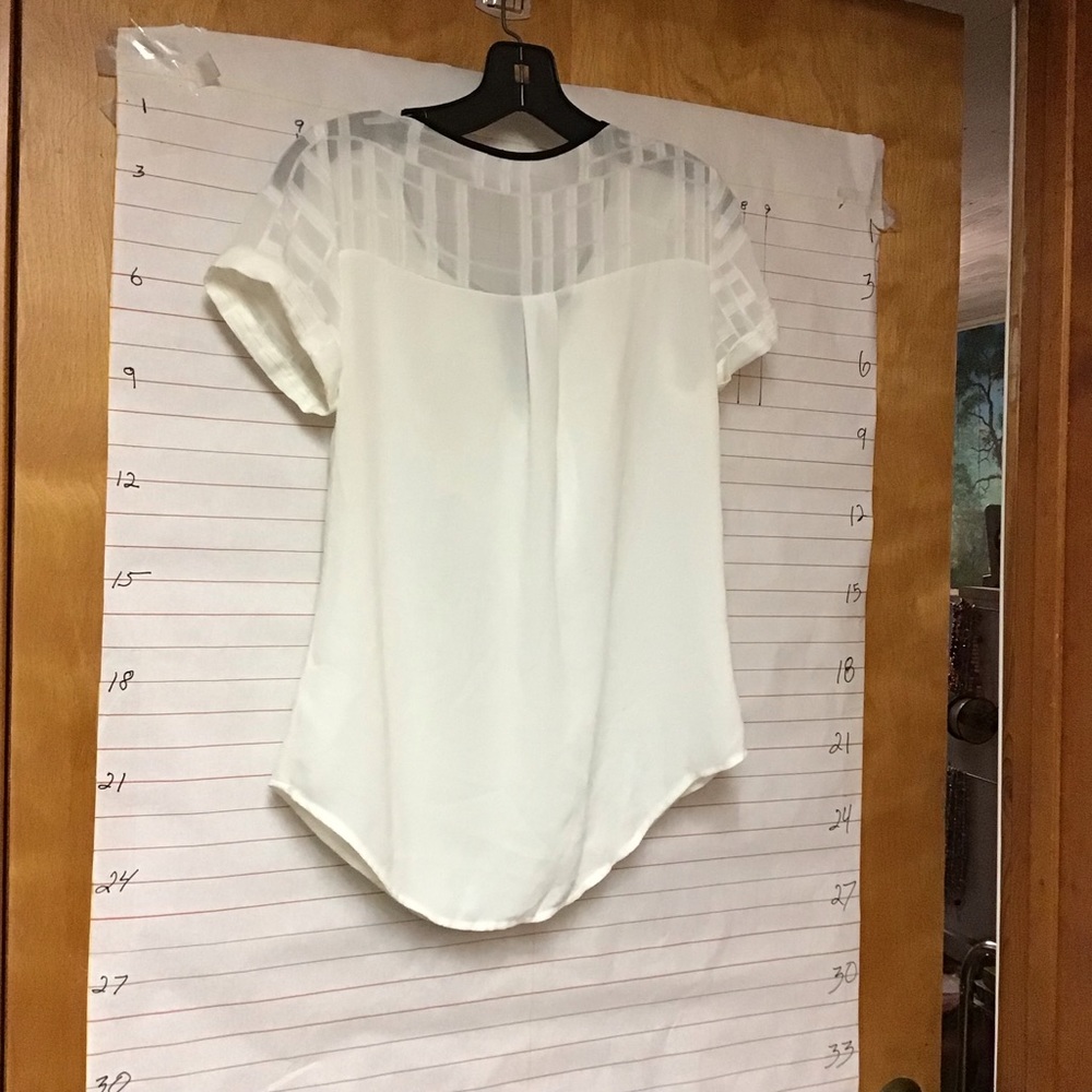EXPRESS  women's blouse, sz XS.  off white and black - Picture 9 of 16
